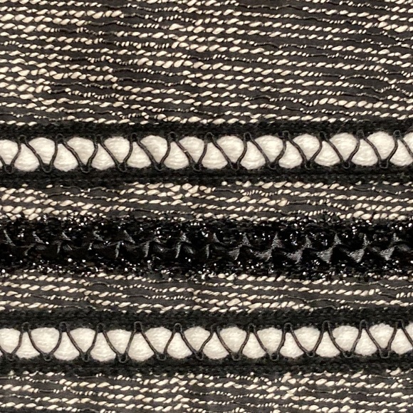 H&M Skirt Tweed Miniskirt Fringe Size 10 - Picture 5 of 12